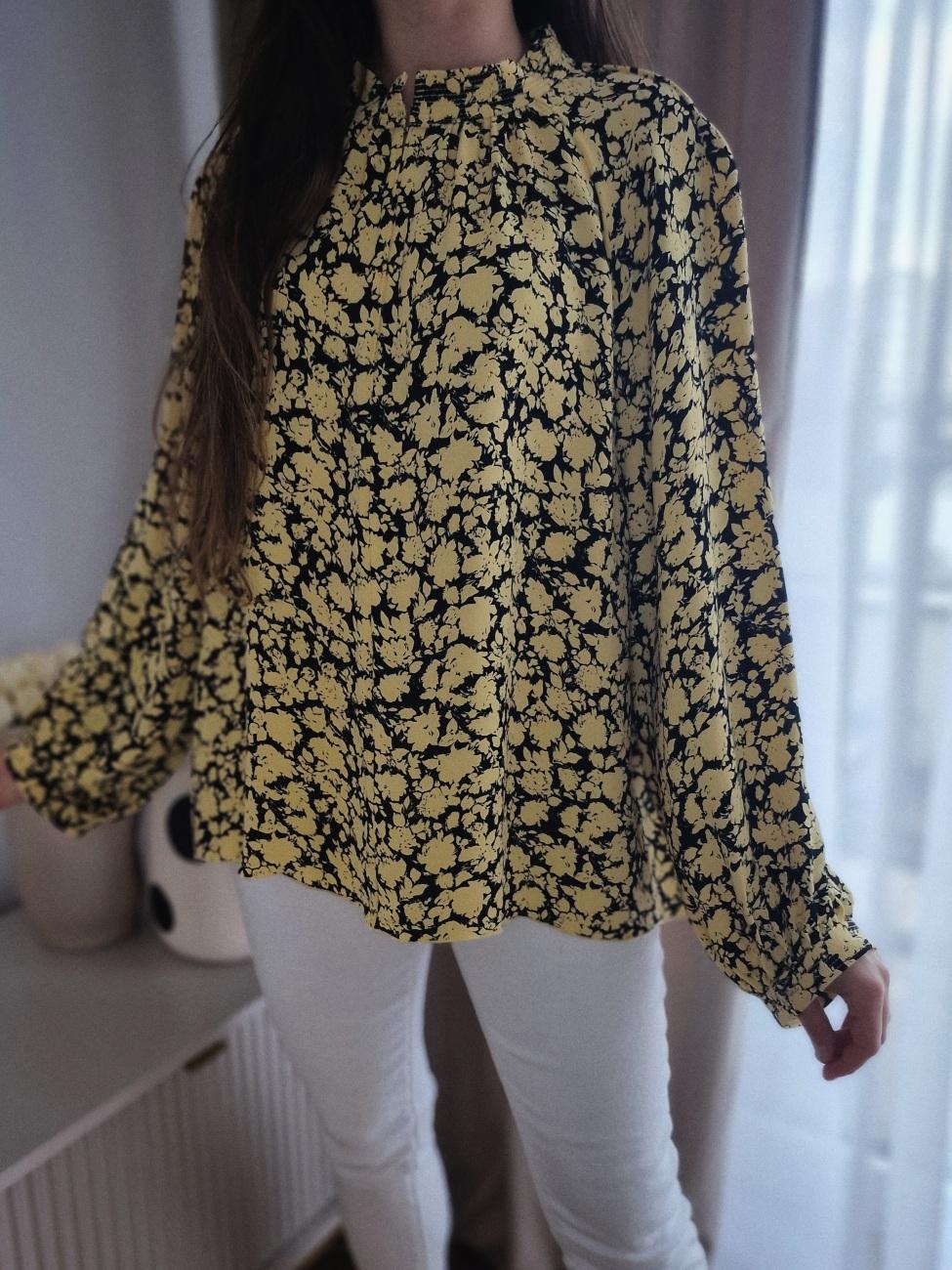 Bluzka oversize w żółte kwiatki Arket, wiskoza, S-L, PREMIUM